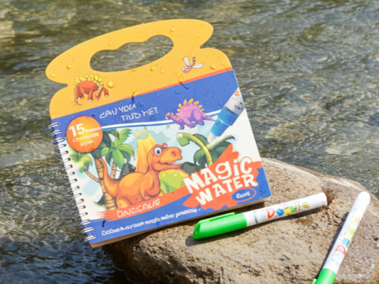 Carticica de colorat cu apa